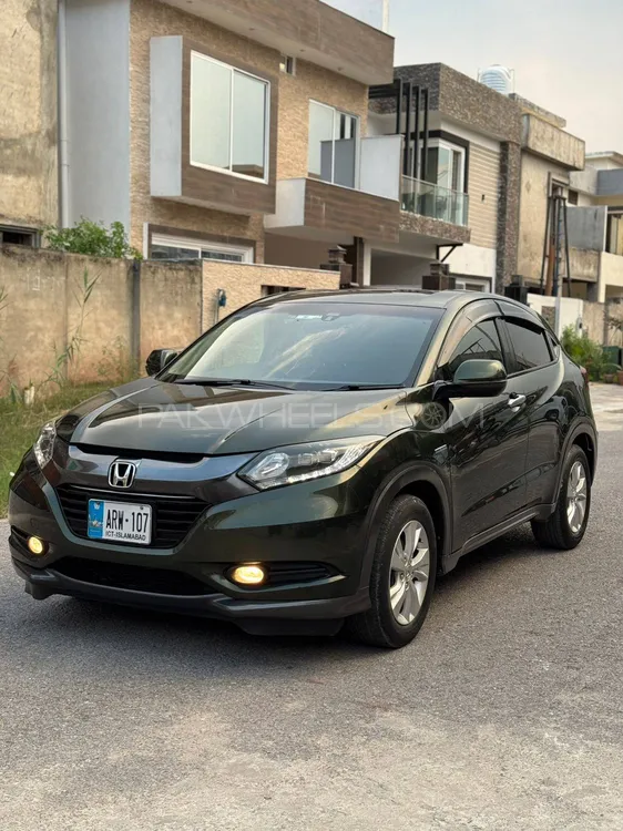 Honda Vezel 2015 for Sale in Islamabad Image-1