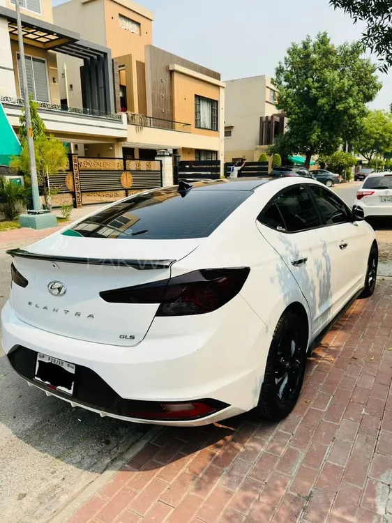 Hyundai Elantra 2021 for Sale in Lahore Image-1