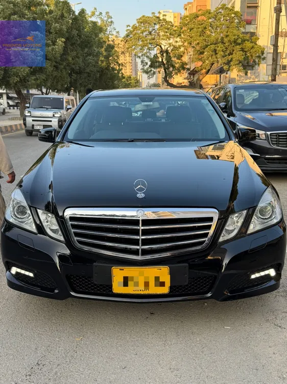 Mercedes Benz E Class 2010 for Sale in Karachi Image-1