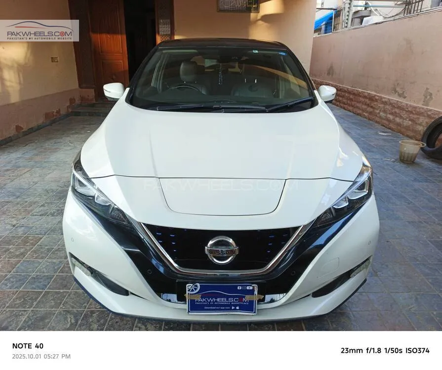 Nissan Leaf 2020 for Sale in Karachi Image-1