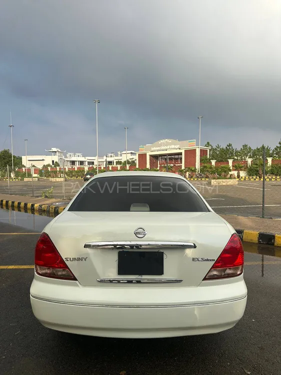 Nissan Sunny 2006 for Sale in Lahore Image-1