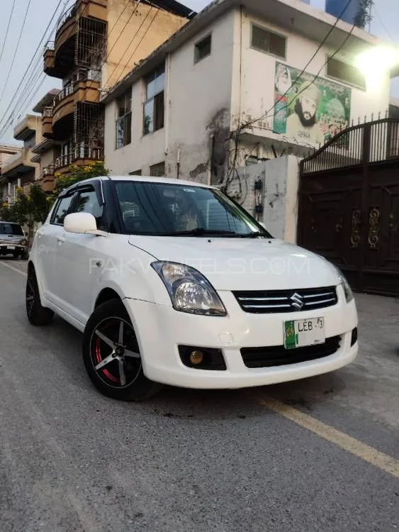 Suzuki Swift 2013 for Sale in Islamabad Image-1