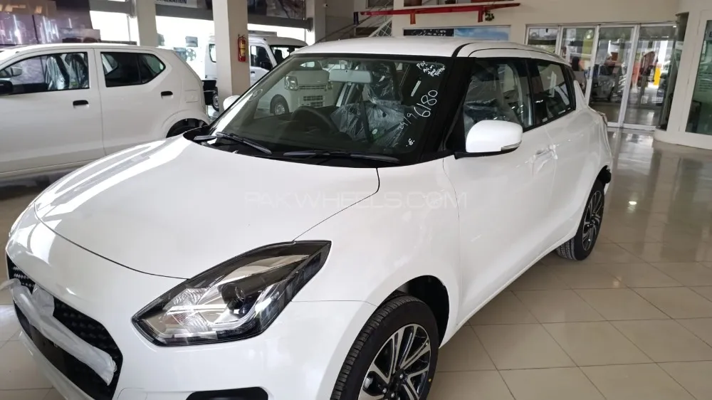Suzuki Swift 2025 for Sale in Islamabad Image-1
