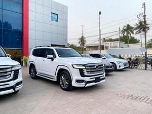 Toyota Land Cruiser ZX LC300 
3.5L Twin Turbo Petrol
Model: 2021
Mileage: 16,900 km 
Reg: 2025 khi 
 
*Heads up Display
*Fingerprint Start
*Rear Entertainment 
*Cool Box
*Beige Room 
*7 Seater 
*Back Autodoor 
*JBL Sound System

Calling and Visiting Hours

Monday to Saturday

11:00 AM to 7:00 PM