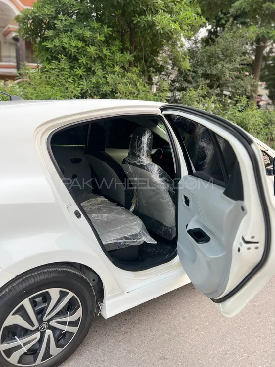 Toyota Aqua 2014 for Sale in Peshawar Toyota Aqua 2014 for Sale in Peshawar Image-8