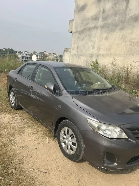 Toyota Corolla 2013 for Sale in Islamabad Image-1