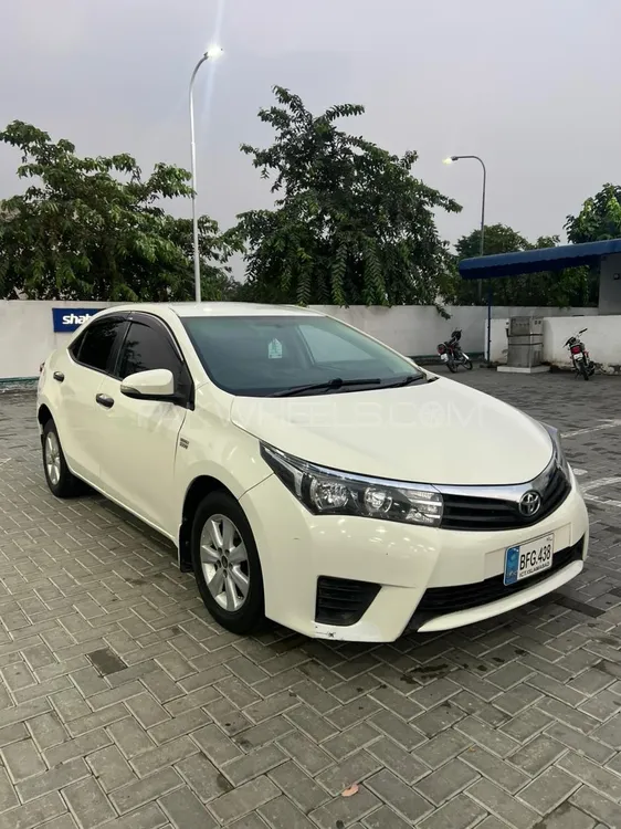 Toyota Corolla 2014 for Sale in Lahore Image-1