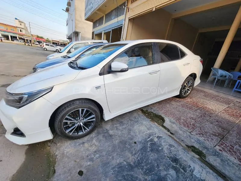 Toyota Corolla 2021 for Sale in Dera Ghazi Khan Image-1