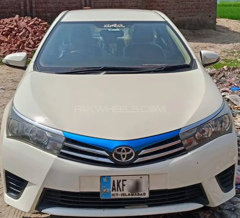 Toyota Corolla 2016 for Sale in Nowshera cantt Image-1