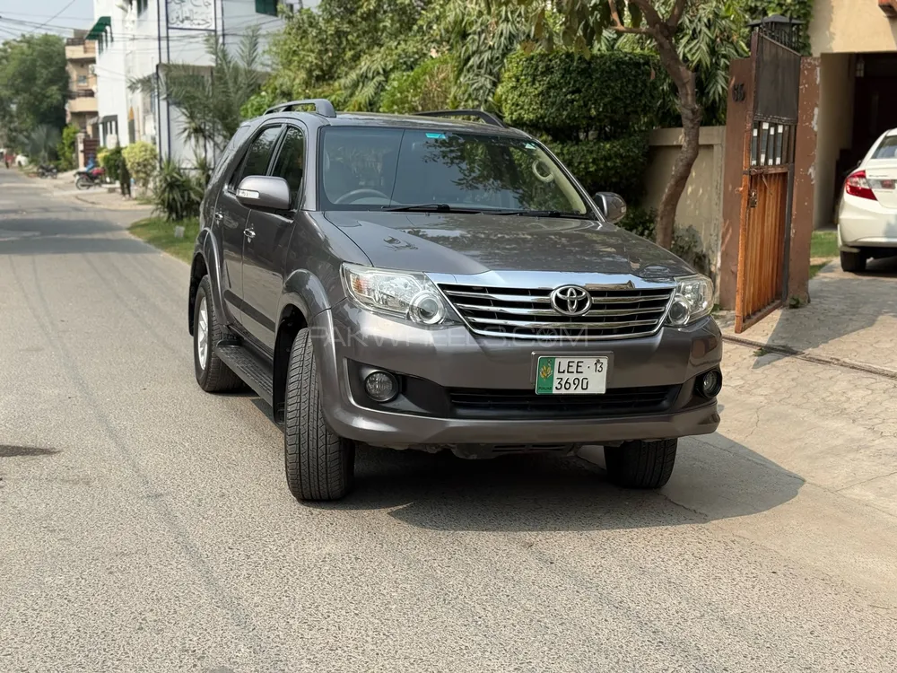 Toyota Fortuner 2013 for Sale in Lahore Image-1