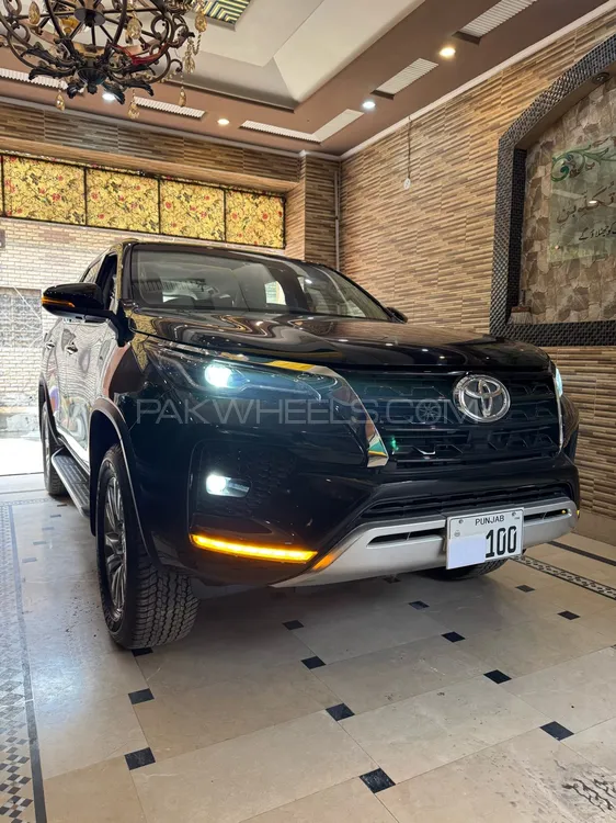 ٹویوٹا فورچیونر 2022 for Sale in لاہور Image-1