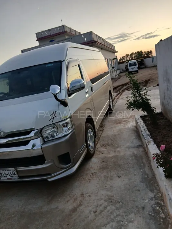 Toyota Hiace 2015 for Sale in Gujar Khan Image-1