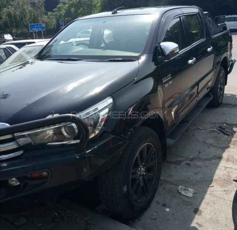 Toyota Hilux 2019 for Sale in Islamabad Image-1