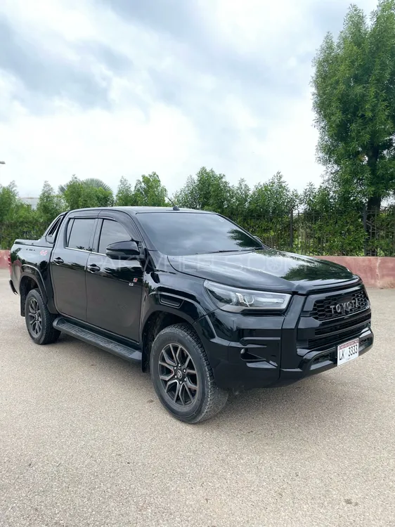 Toyota Hilux 2023 for Sale in Karachi Image-1