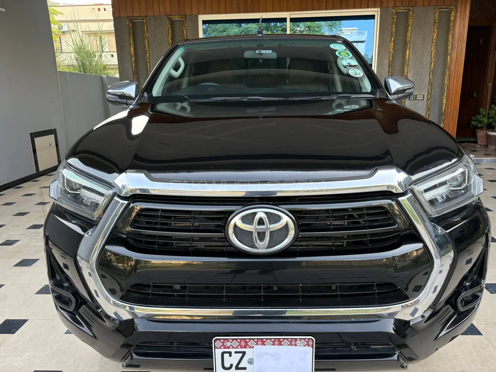 Toyota Hilux 2021 for Sale in Islamabad Image-1