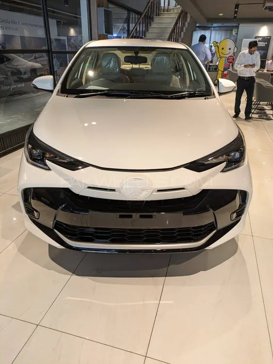 Toyota Yaris Sedan 2025 for Sale in Lahore Image-1