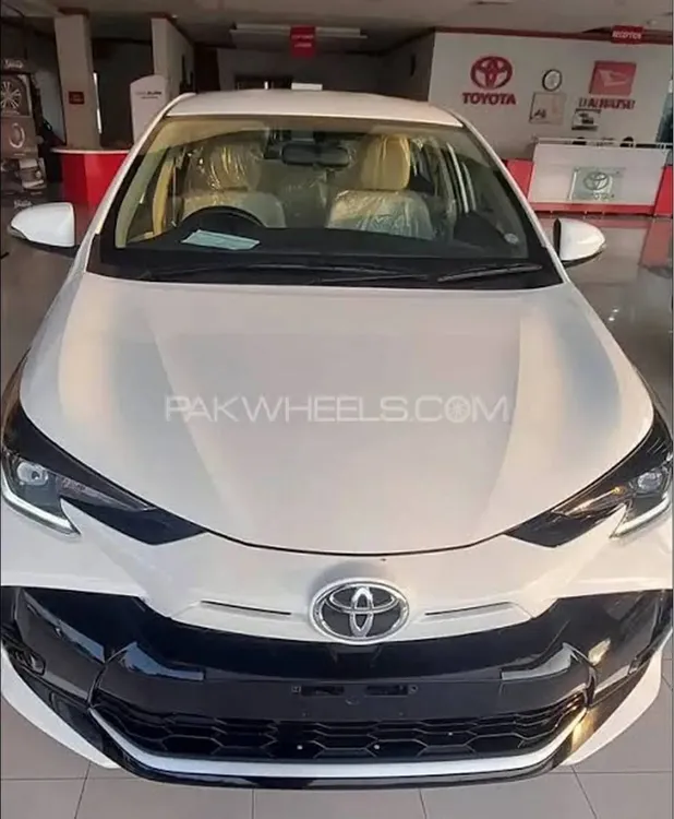 Toyota Yaris Sedan 2025 for Sale in Sialkot Image-1