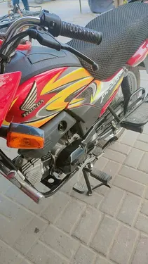Honda CD-100 2025