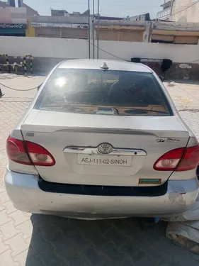 Toyota Corolla SE Saloon 2002