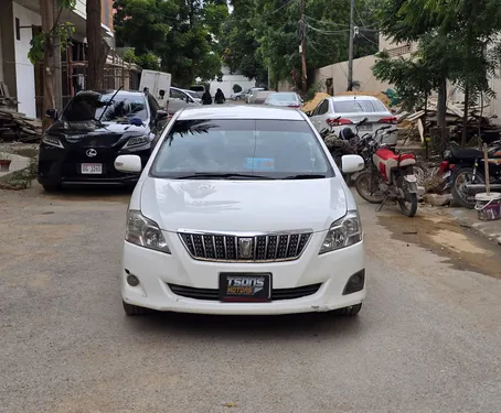 Toyota Premio F L Package 1.5 2012