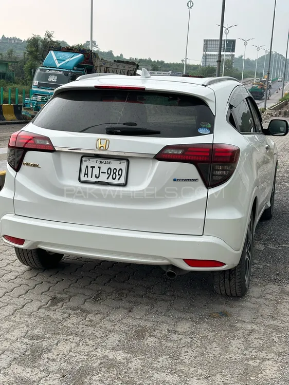 Honda Vezel 2019 for Sale in Islamabad Image-1