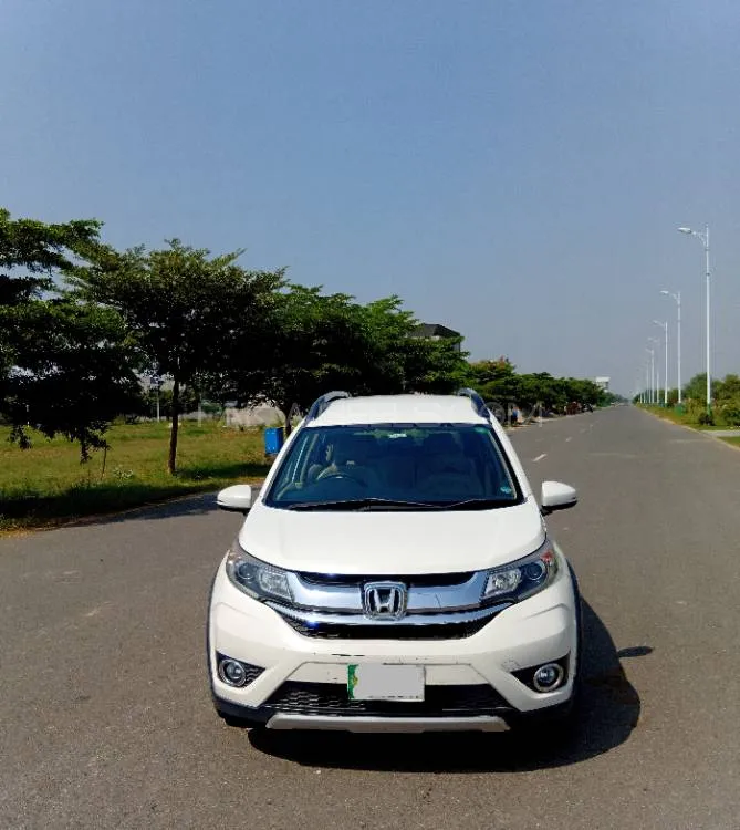 Honda BR-V 2017 for Sale in Lahore Image-1