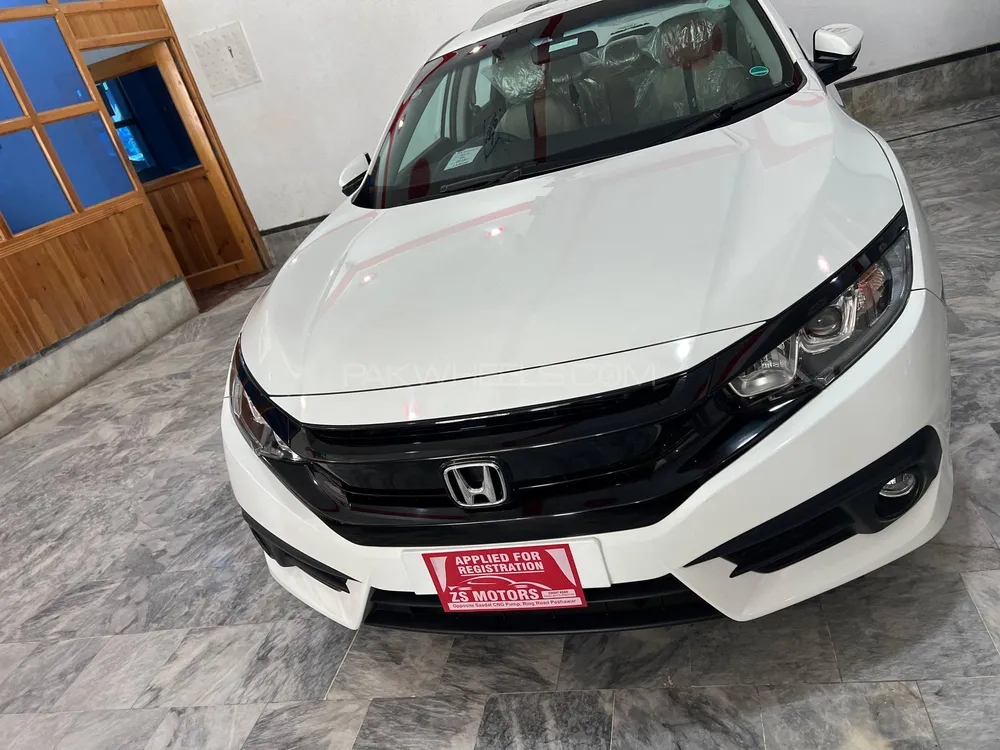 Honda Civic 2017 for Sale in Peshawar Image-1
