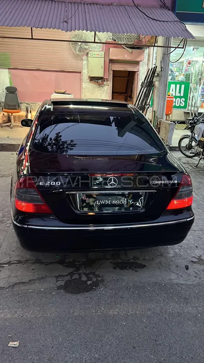 Mercedes Benz E Class 2006 for Sale in Lahore Image-1