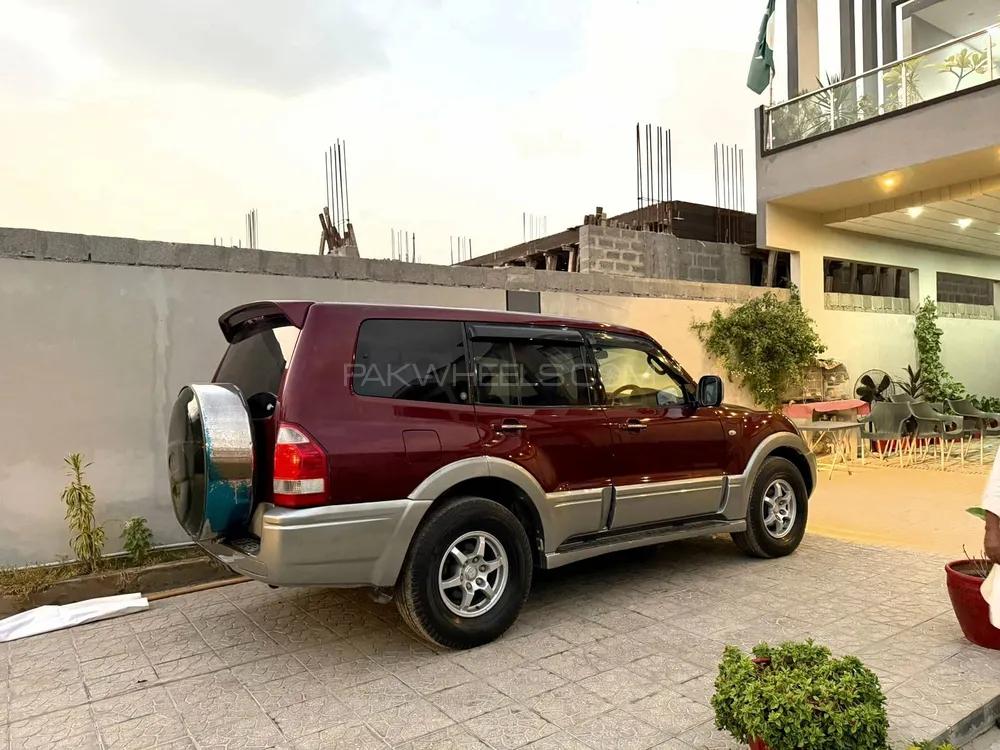 مٹسوبیشی پجیرو 2001 for Sale in کراچی Image-1