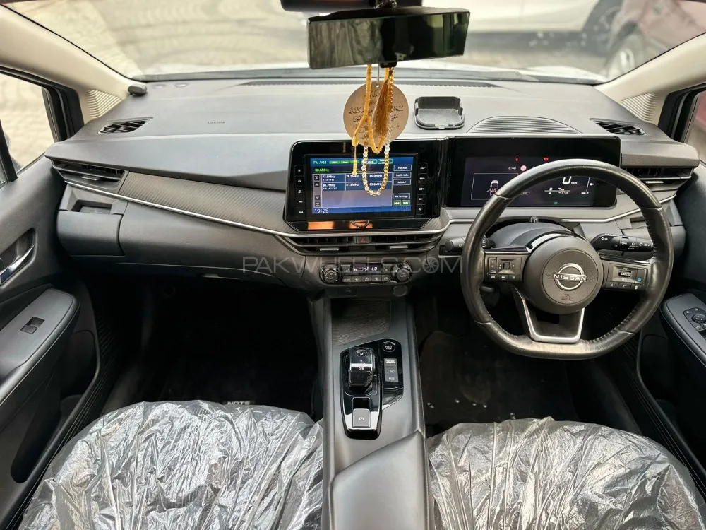 Nissan Note 2022 for Sale in Lahore Image-1