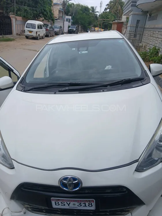 Toyota Aqua 2017 for Sale in Karachi Image-1