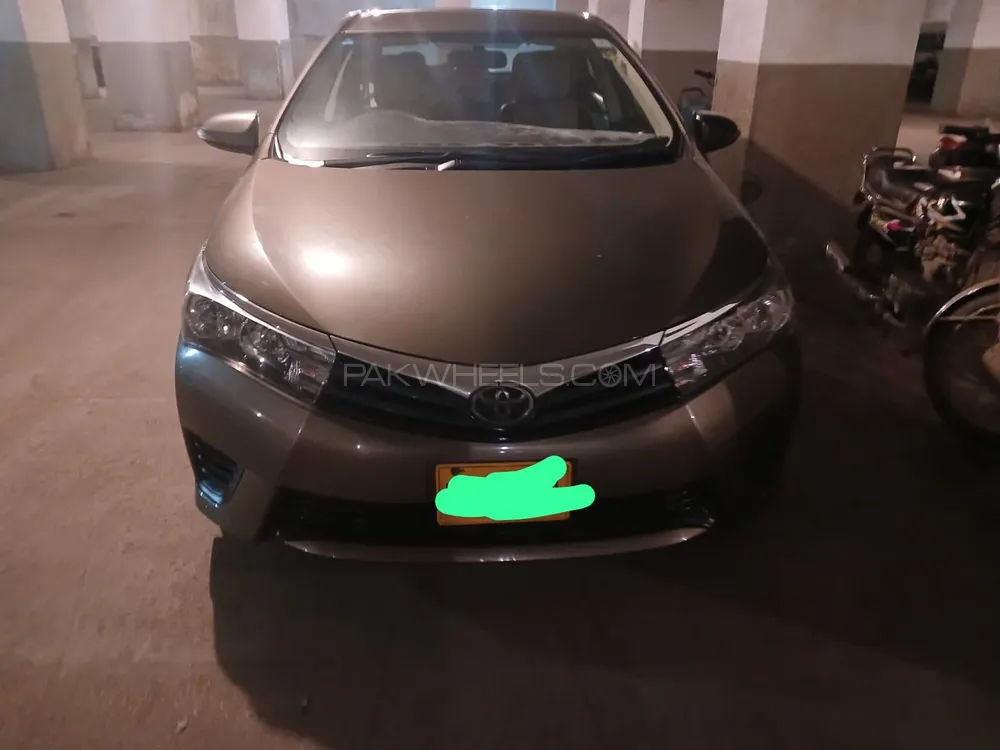Toyota Corolla 2015 for Sale in Karachi Image-1