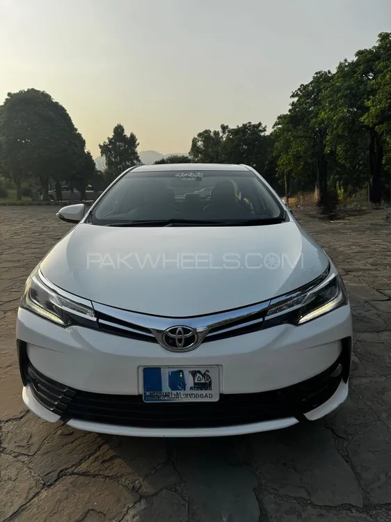 Toyota Corolla 2018 for Sale in Islamabad Image-1