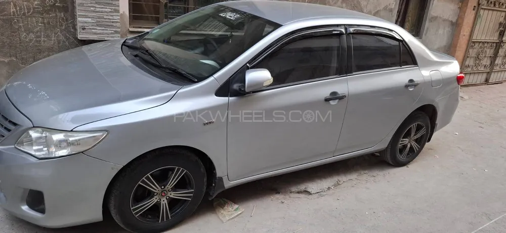 Toyota Corolla 2011 for Sale in Faisalabad Image-1