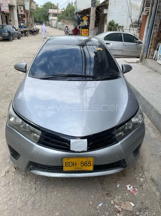 Toyota Corolla 2015 for Sale in Karachi Image-1