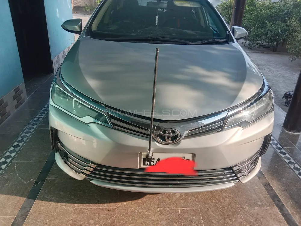 Toyota Corolla 2017 for Sale in Muzaffar Gargh Image-1