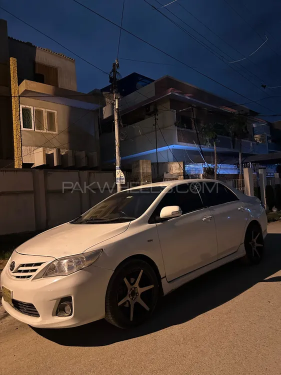Toyota Corolla 2011 for Sale in Karachi Image-1