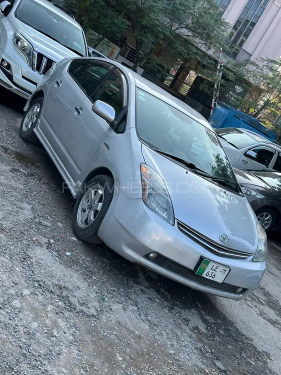 Toyota Prius 2007 for Sale in Islamabad Image-1