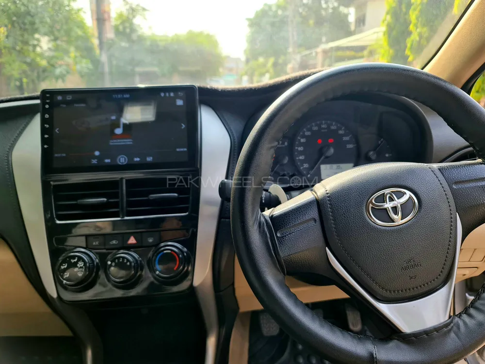 Toyota Yaris Sedan 2020 for Sale in Lahore Image-1