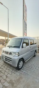 Nissan Clipper E 2012