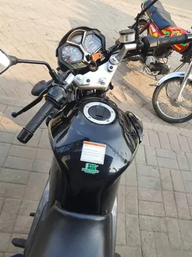 Suzuki GS-125 2024