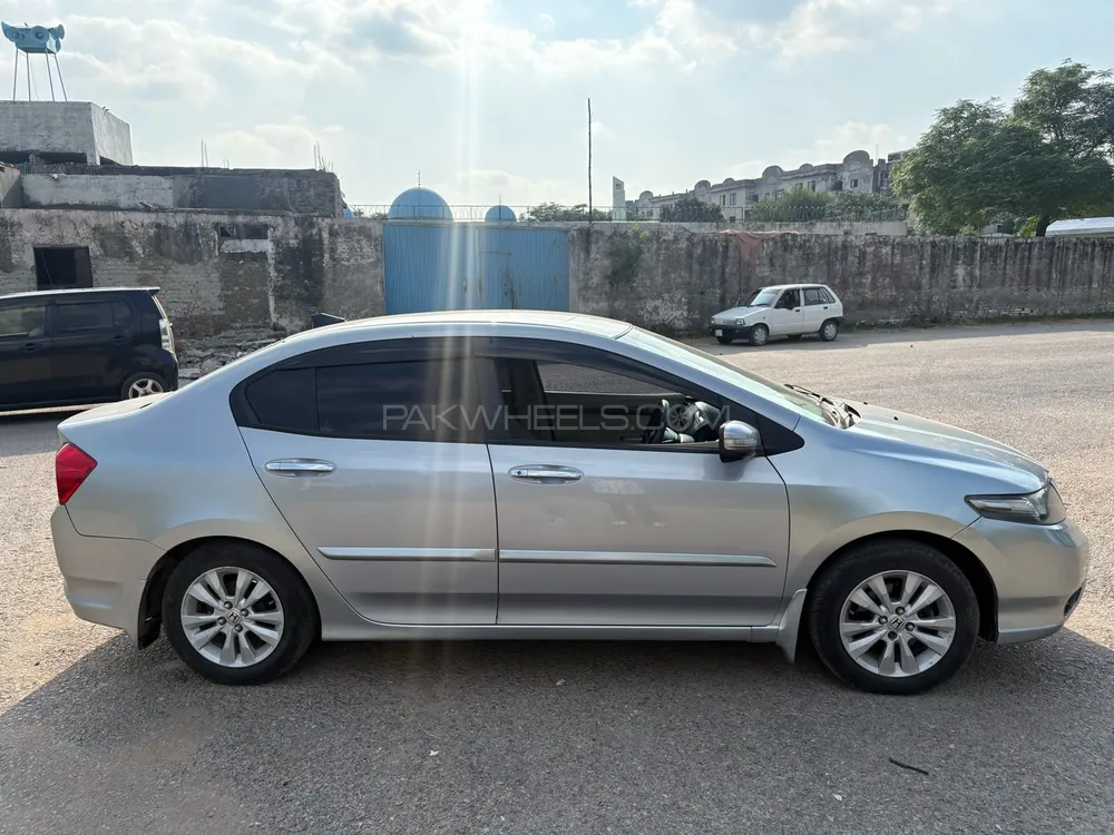 ہونڈا سٹی 2018 for Sale in اسلام آباد Image-1
