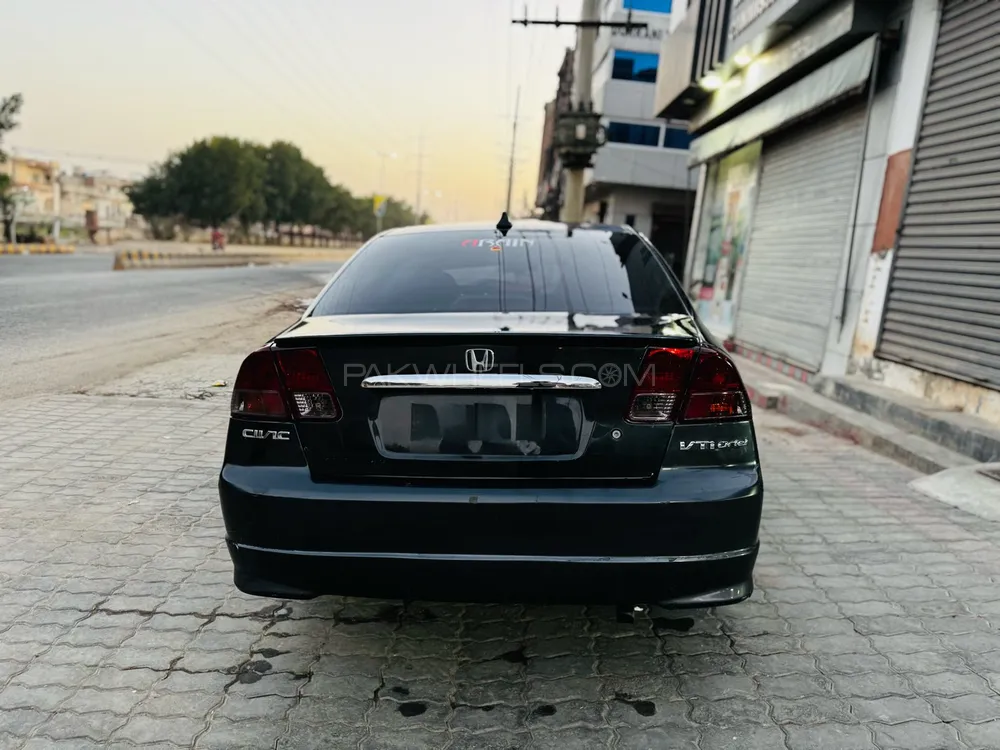 Honda Civic 2005 for Sale in Okara Image-1