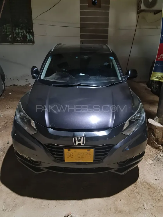 Honda Vezel 2014 for Sale in Karachi Image-1