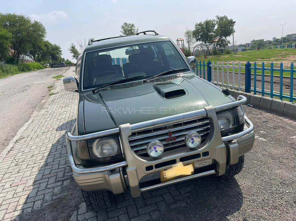 Mitsubishi Pajero 1997 for Sale in Multan Image-1