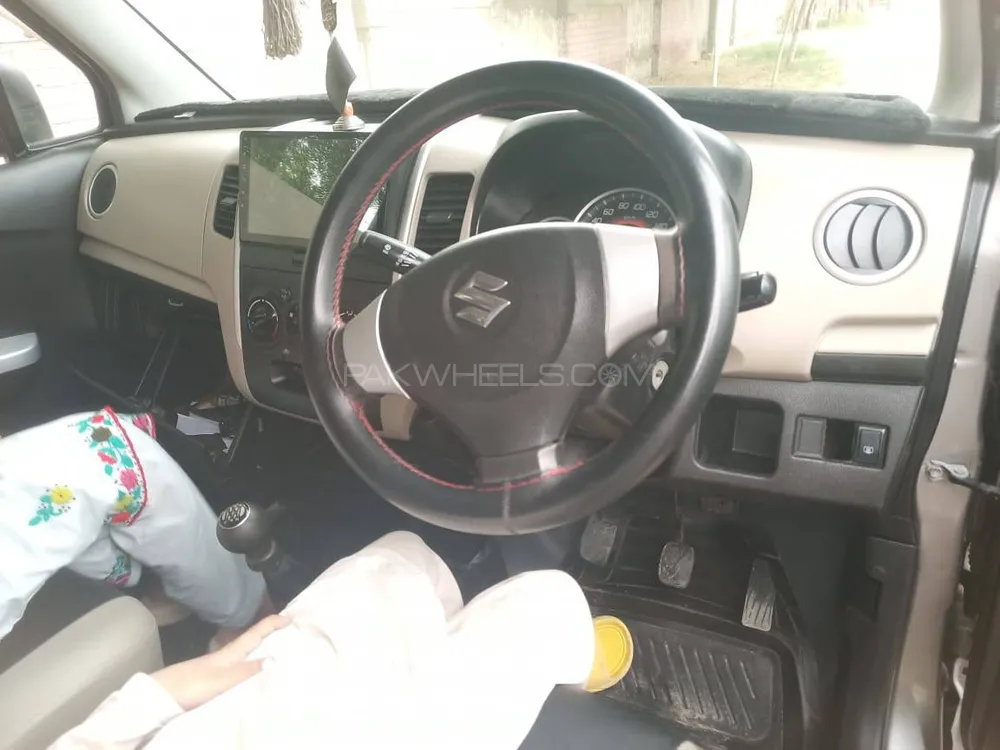 Suzuki Wagon R 2016 for Sale in D.G.Khan Suzuki Wagon R 2016 for Sale in D.G.Khan Image-3