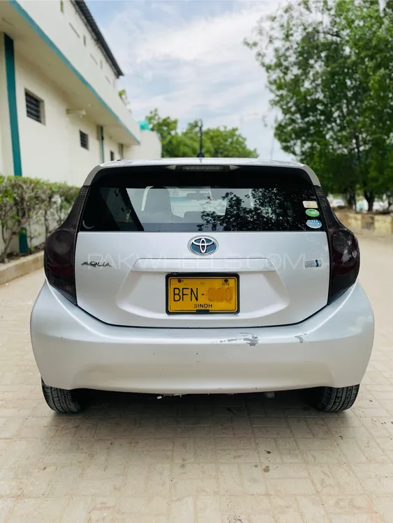 Toyota Aqua 2013 for Sale in Karachi Image-1