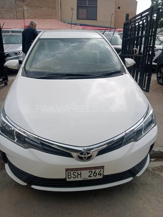 Toyota Corolla 2020 for Sale in Karachi Image-1