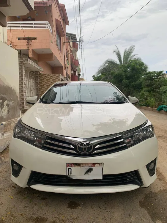 Toyota Corolla 2017 for Sale in Karachi Image-1
