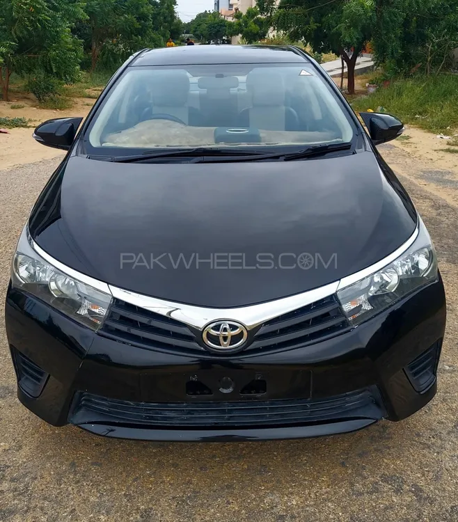 Toyota Corolla 2017 for Sale in Karachi Image-1